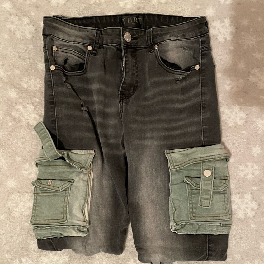 THRT Men Ripped Jeans